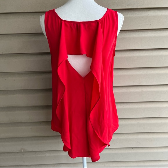 •By & By• Sleeveless Open Back Blouse - Size Medium - Picture 6 of 10